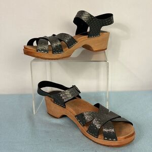Funkis Pewter Wood Bottom Sandals